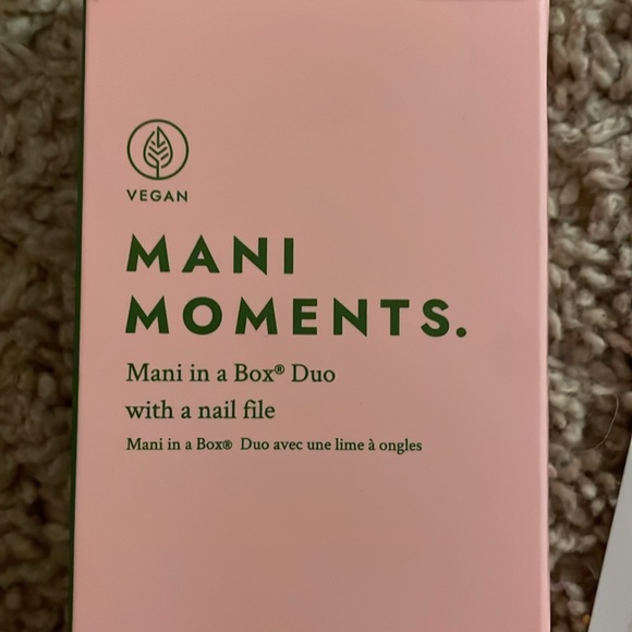 Mani In A Box - Picture 4 of 4